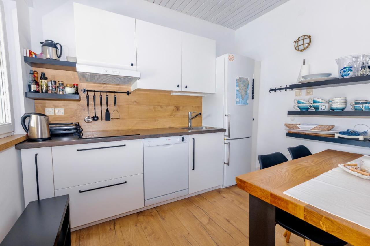 Residence Pecek Novigrad Istria Esterno foto