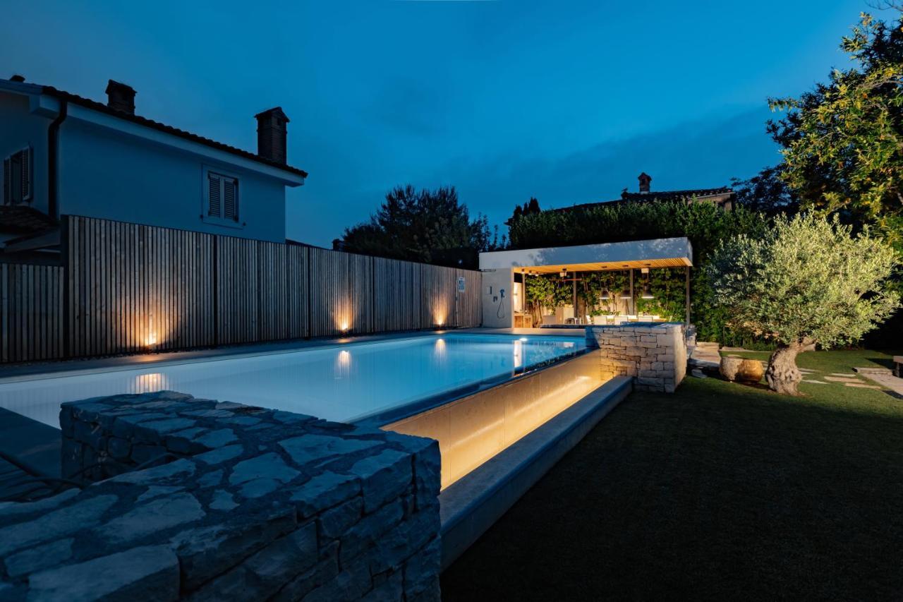 Residence Pecek Novigrad Istria Esterno foto