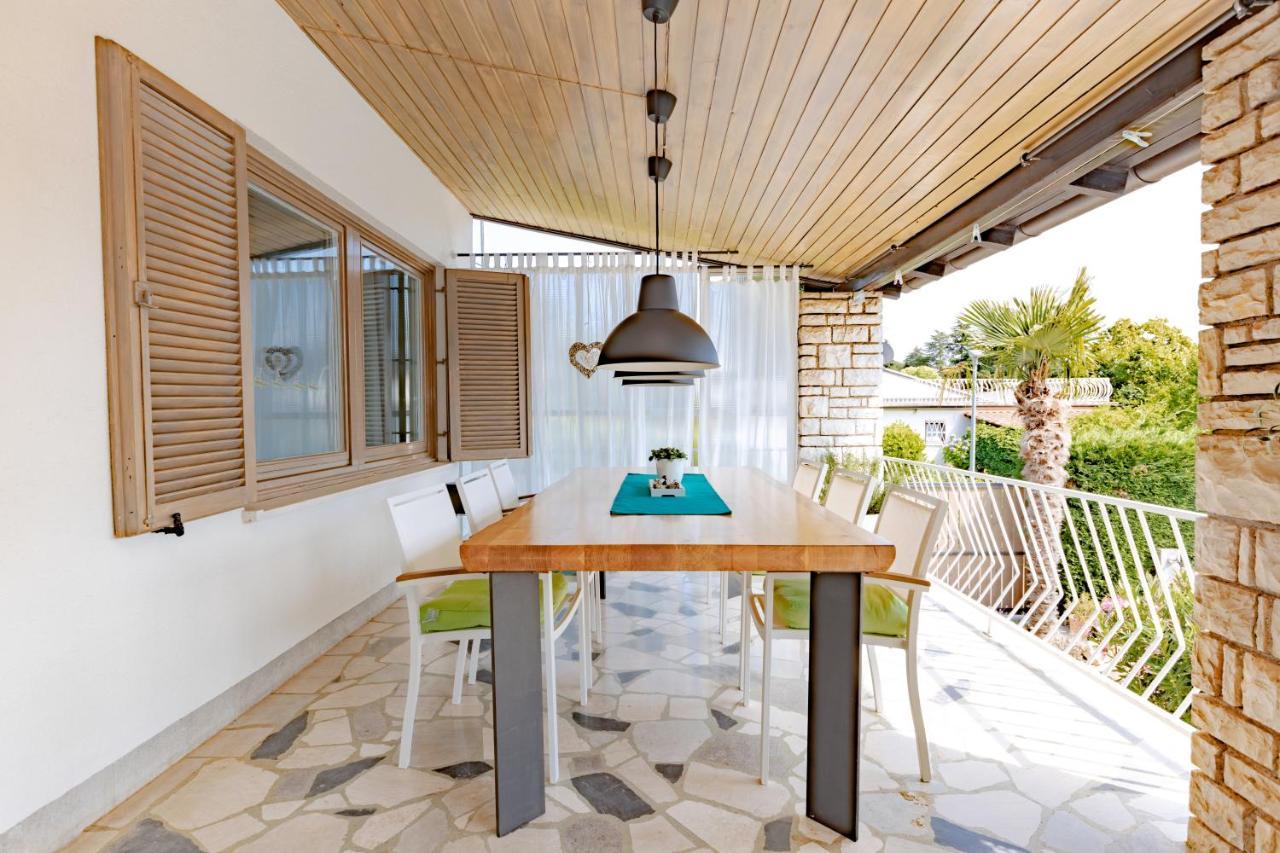 Residence Pecek Novigrad Istria Esterno foto